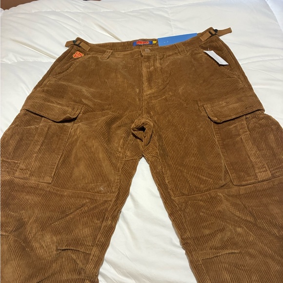 Empyre Men's Brown Corduroy Cargo Pants - Picture 4 of 7